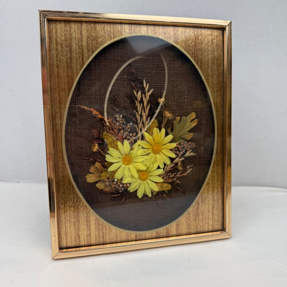 Vintage Kim Originals Mary Bentch 3D Dried Floral Shadow Box Gold Frame 8x10